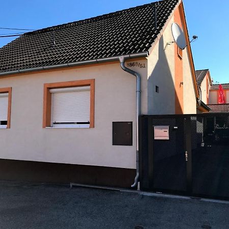 Apartman Marta Banka 외부 사진